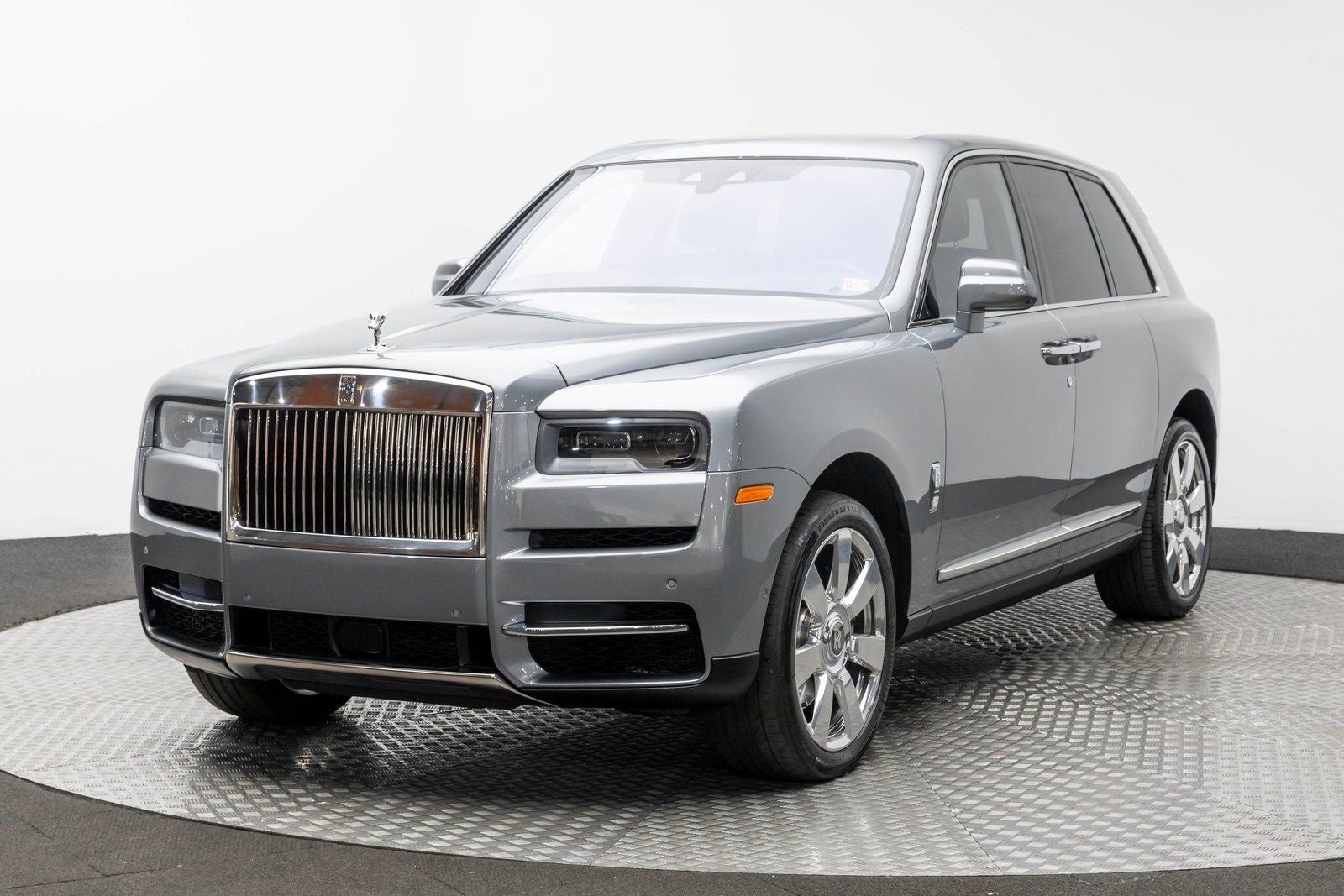 2022 Rolls-Royce Cullinan Sport Utility in Silver — front three-quarter view
